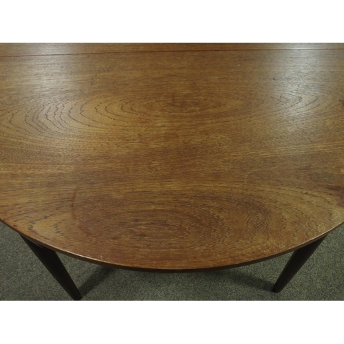 1147 - A MID-CENTURY HANS OLSEN FOR FREM ROJLE TEAK EXTENDING DINING TABLE