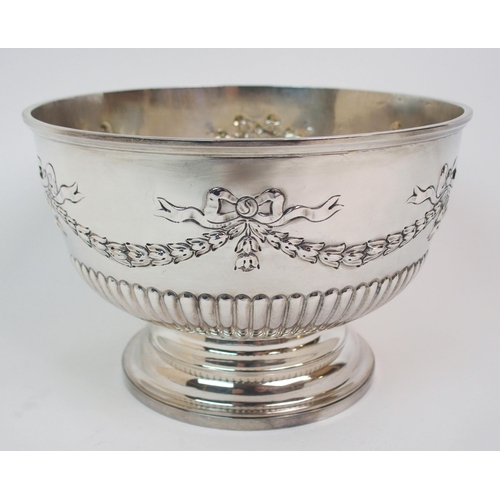 156 - WITHDRAWN A WILLIAM IV SILVER PUNCH BOWL