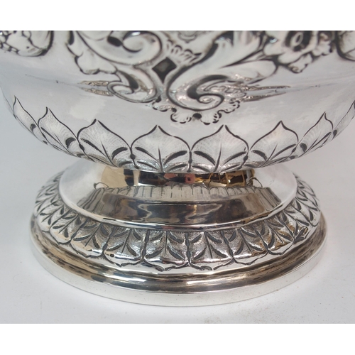 228 - *WITHDRAWN* A GEORGE IV SILVER PUNCH BOWL