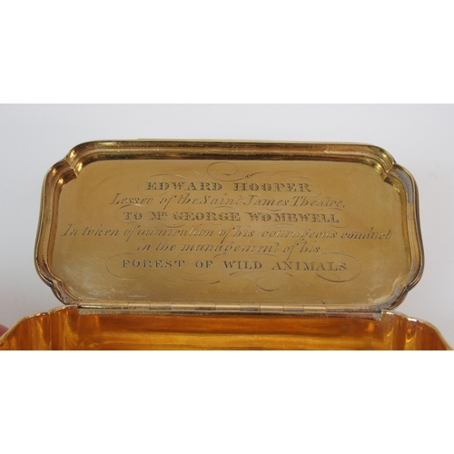 232 - A 19TH CENTURY FRENCH SILVER GILT SNUFF BOX