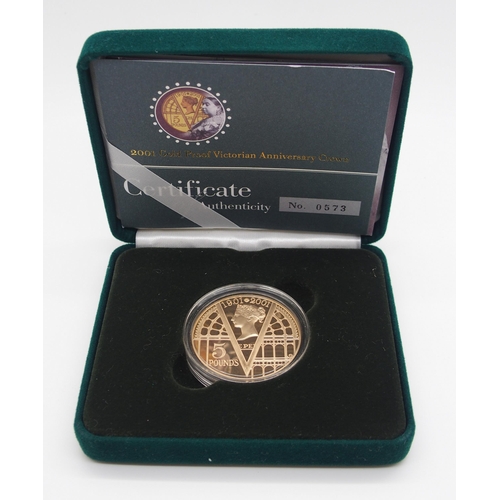 301 - A ROYAL MINT VICTORIAN ANNIVERSARY �5 GOLD PROOF COIN  2001