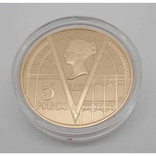 301 - A ROYAL MINT VICTORIAN ANNIVERSARY �5 GOLD PROOF COIN  2001