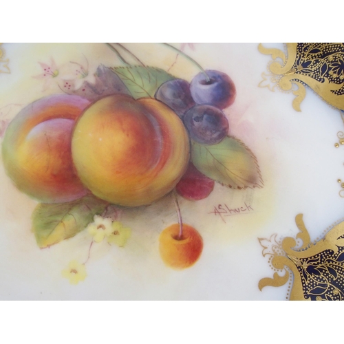 556 - A PAIR OF ROYAL WORCESTER CABINET PLATES