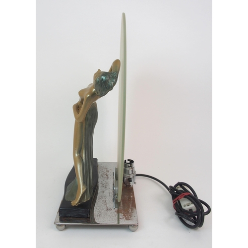 569 - AN ART DECO LADY LAMP