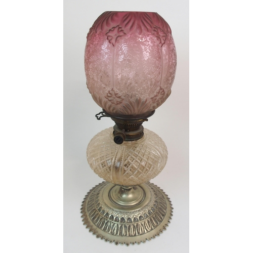 573 - A VICTORIAN OIL LAMP