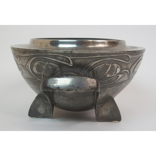 574 - AN ARCHIBALD KNOX ENGLISH PEWTER ROSE BOWL