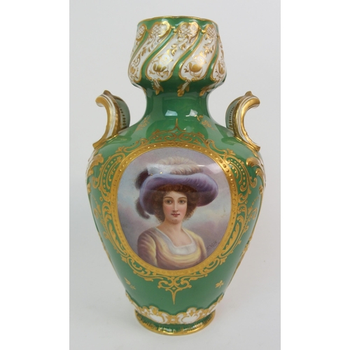 585 - AN ART NOUVEAU ROYAL BONN VASE