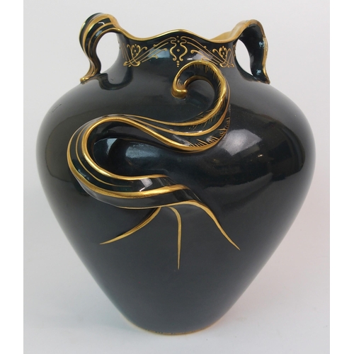 585 - AN ART NOUVEAU ROYAL BONN VASE