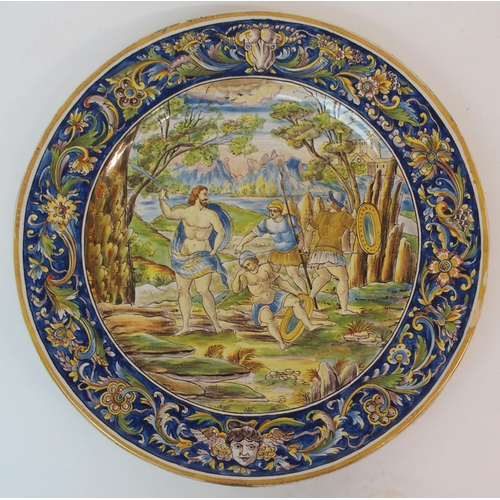 596 - A LARGE ITALIAN MAJOLICA CHARGER