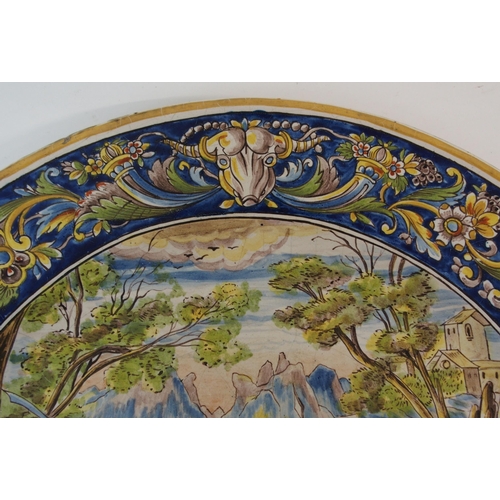 596 - A LARGE ITALIAN MAJOLICA CHARGER