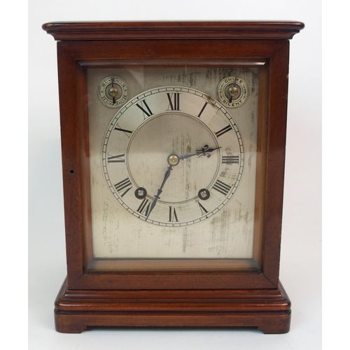 606 - A VICTORIAN MAHOGANY MANTLE CLOCK