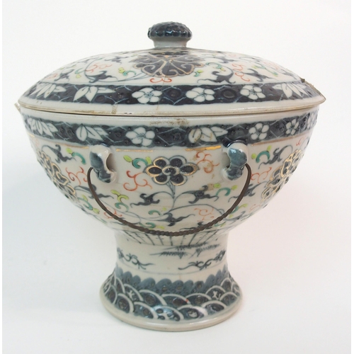 80 - A CHINESE COVERED BOWL