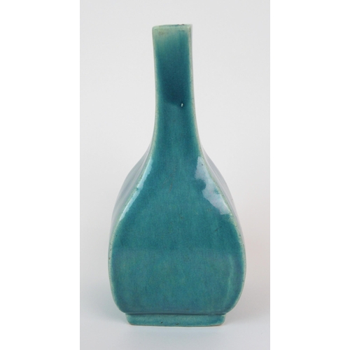 85 - A CHINESE TURQUOISE GLAZED SQUARE SHAPED VASE