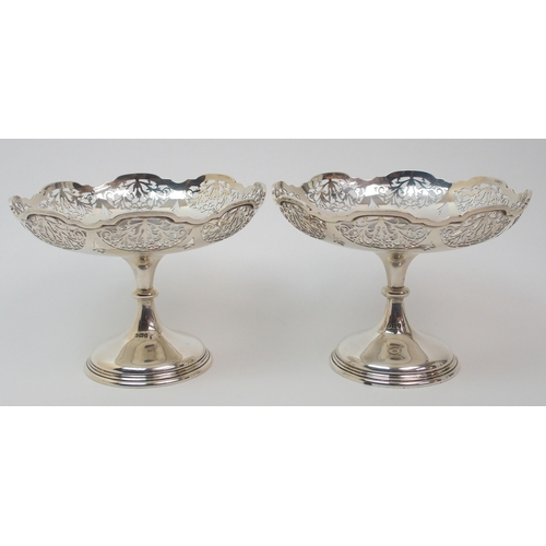 156 - A pair of silver comports