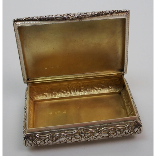 157 - A William IV silver Castle Top snuff box