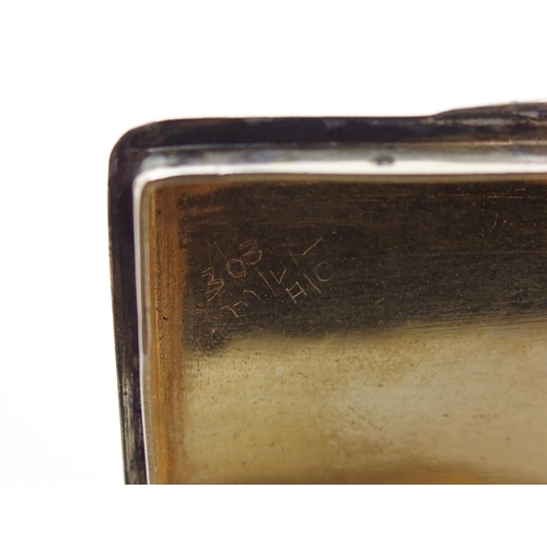 159 - A Continental silver snuff box