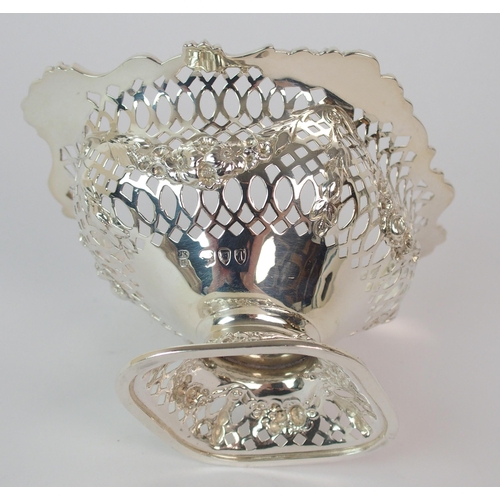 184 - A pair of Victorian silver bon bon baskets