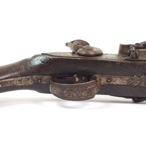 286 - An Indo-Persian flintlock blunderbuss pistol