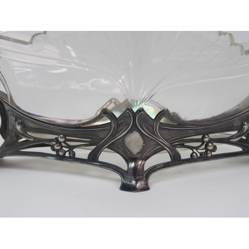 491 - A WMF Art Nouveau polished pewter glass lined bowl