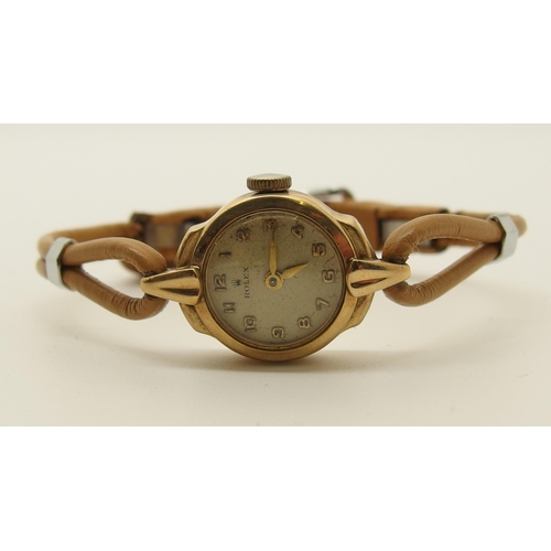 615 - A 9ct gold vintage ladies watch