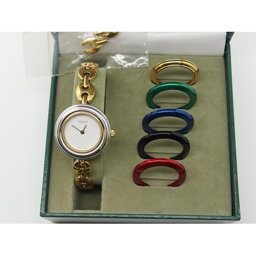 618 - A ladies interchangeable bezel Gucci watch