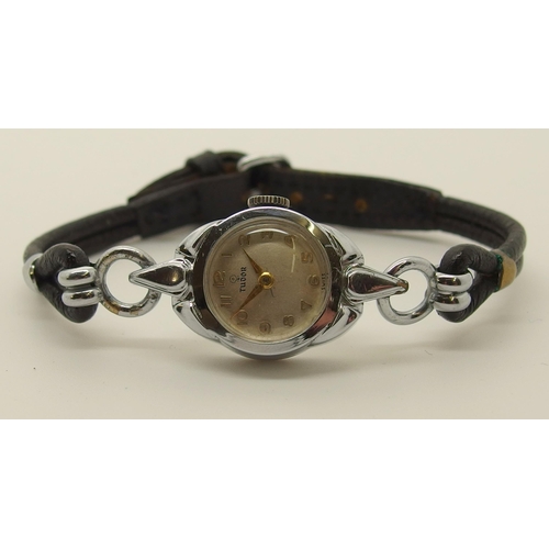 620 - A ladies vintage Tudor watch