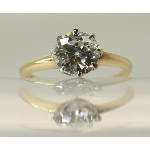 659 - A diamond solitaire ring