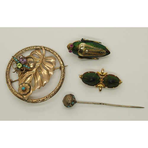 692 - A collection of bug brooches