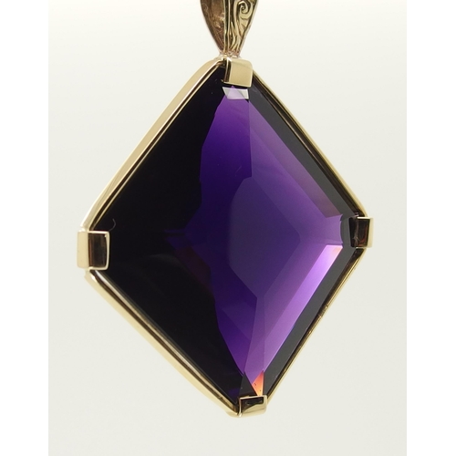 709 - A substantial amethyst pendant