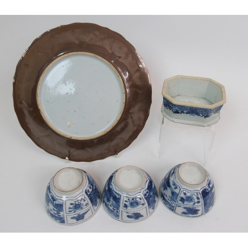 76 - A quantity of Chinese blue and white