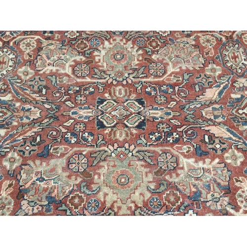 880 - A Mahal rug