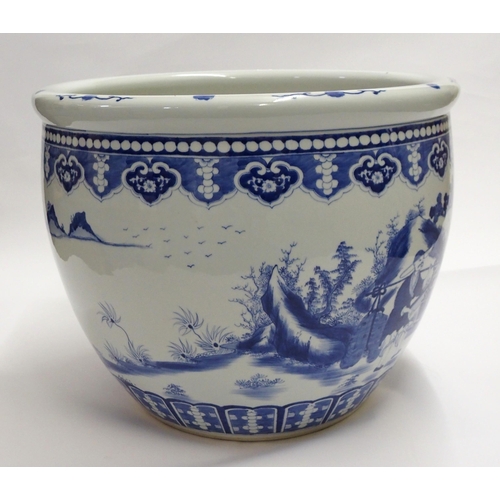 135 - A large Chinese blue and white fish bowl