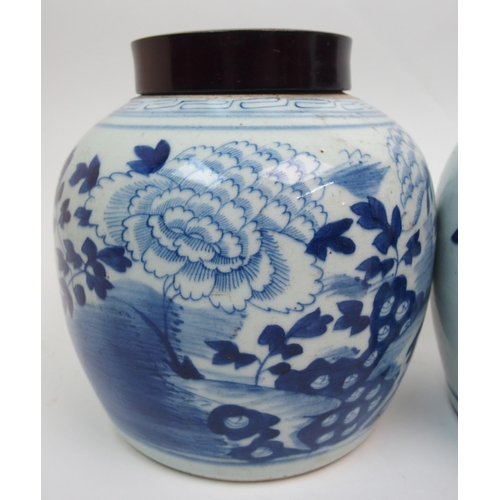 143 - A pair of Chinese blue and white jars