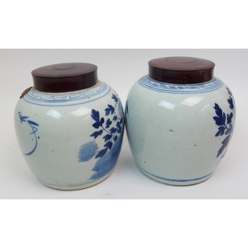 143 - A pair of Chinese blue and white jars