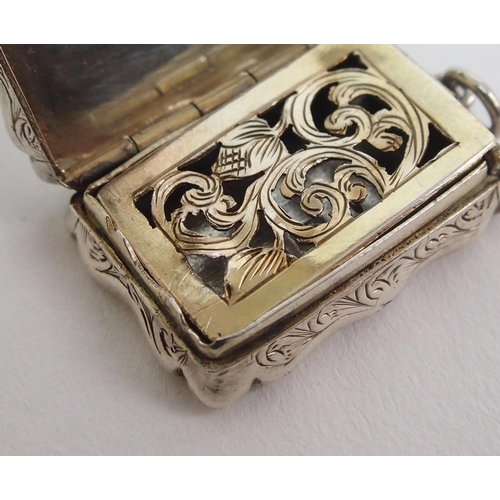 212 - A Victorian silver vinaigrette