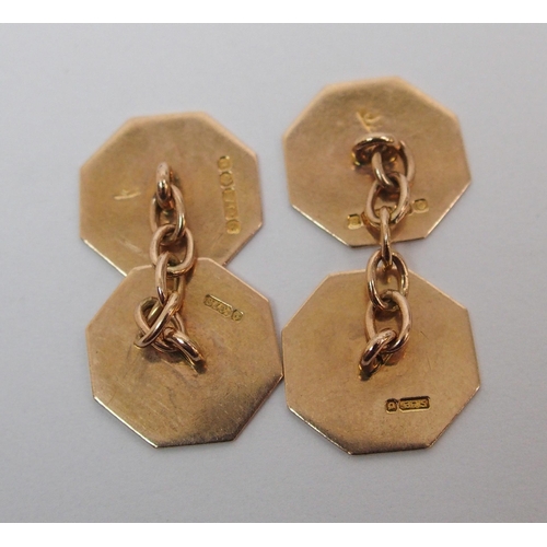 374 - A pair of 9ct gold cuff links