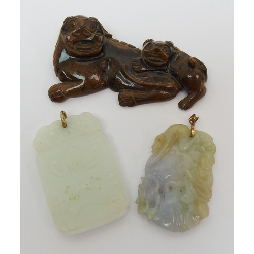 68 - A Chinese hardstone pendant