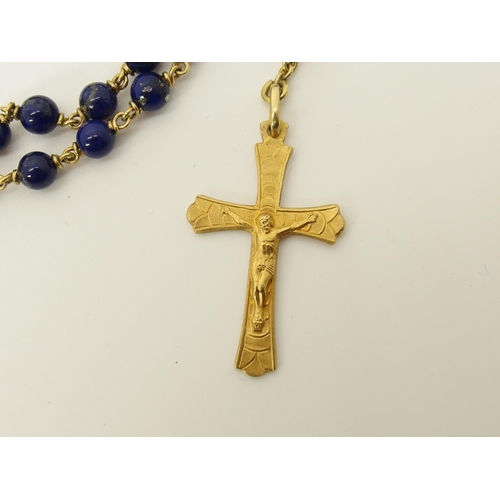 761 - An 18ct yellow gold and lapis lazuli rosary