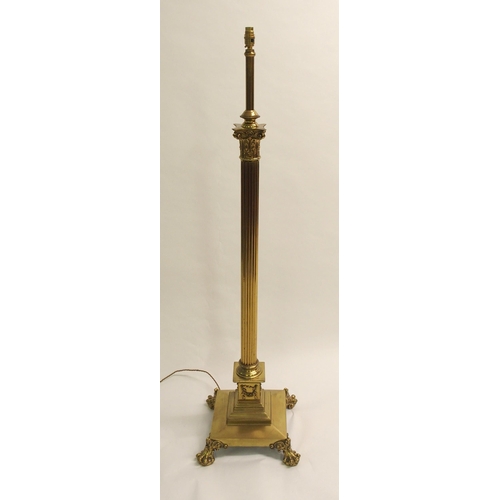 809 - A brass telescopic standard lamp