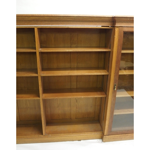 813 - *WITHDRAWN* An Edwardian oak breakfront display bookcase