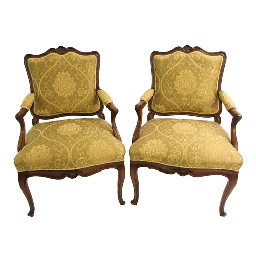 821 - A set of six Spanish walnut armchairs