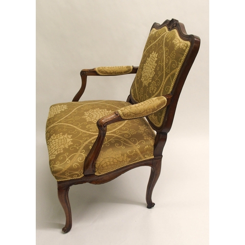 821 - A set of six Spanish walnut armchairs