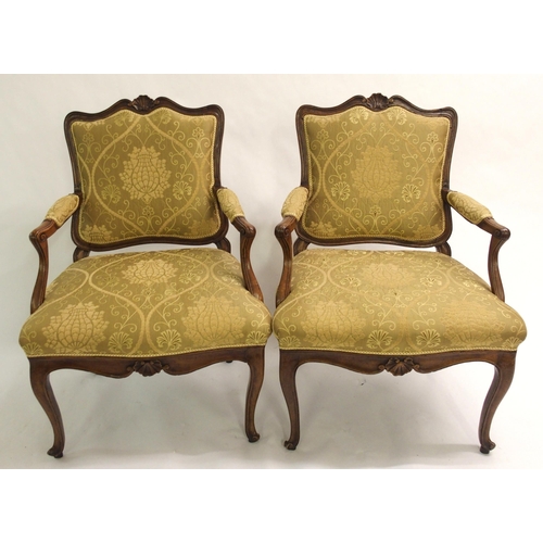 821 - A set of six Spanish walnut armchairs