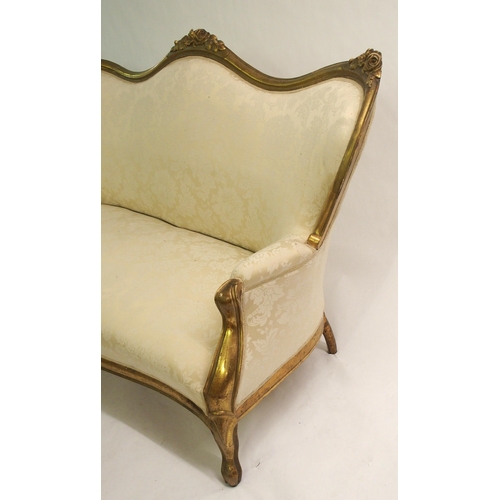 835 - A Louis XV style giltwood seven piece parlour suite