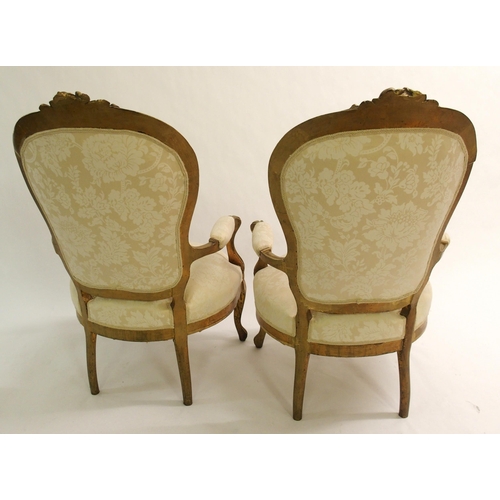 835 - A Louis XV style giltwood seven piece parlour suite