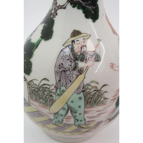 84 - A Chinese famille verte bottle vase