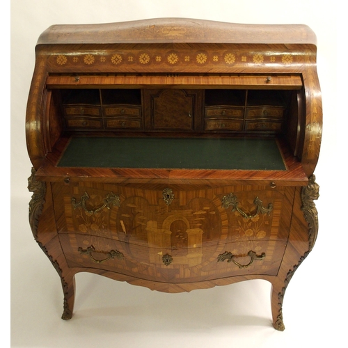 841 - An Italian marquetry bombe bureau