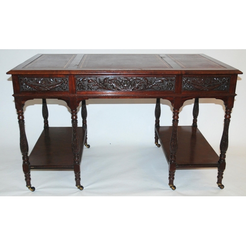 862 - A Victorian mahogany writing desk