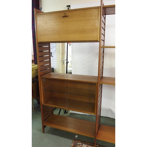 900 - A Ladderax teak display shelving system by Staples