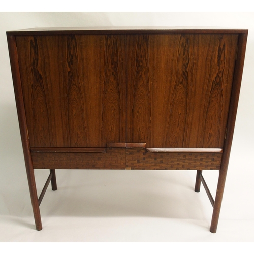 914 - A 1960's rosewood sideboard/drinks cabinet